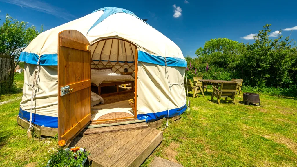 Barn Owl Yurt — view 4